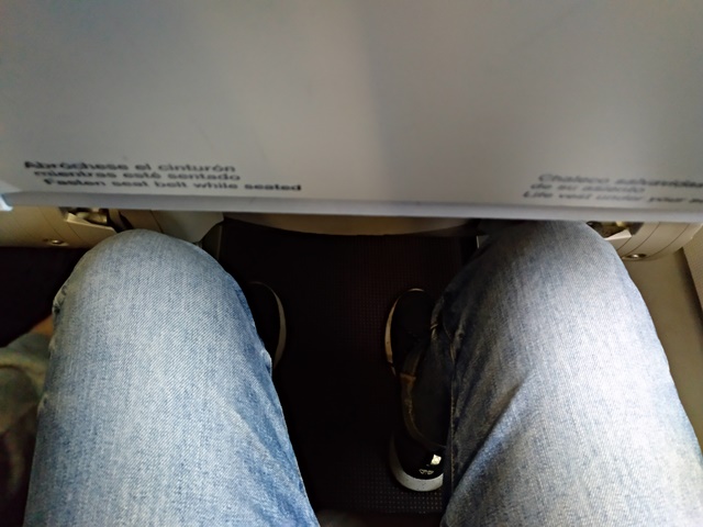 Crítica de aerolíneas. Distancia entre asientos a bordo de Airbus de Vueling